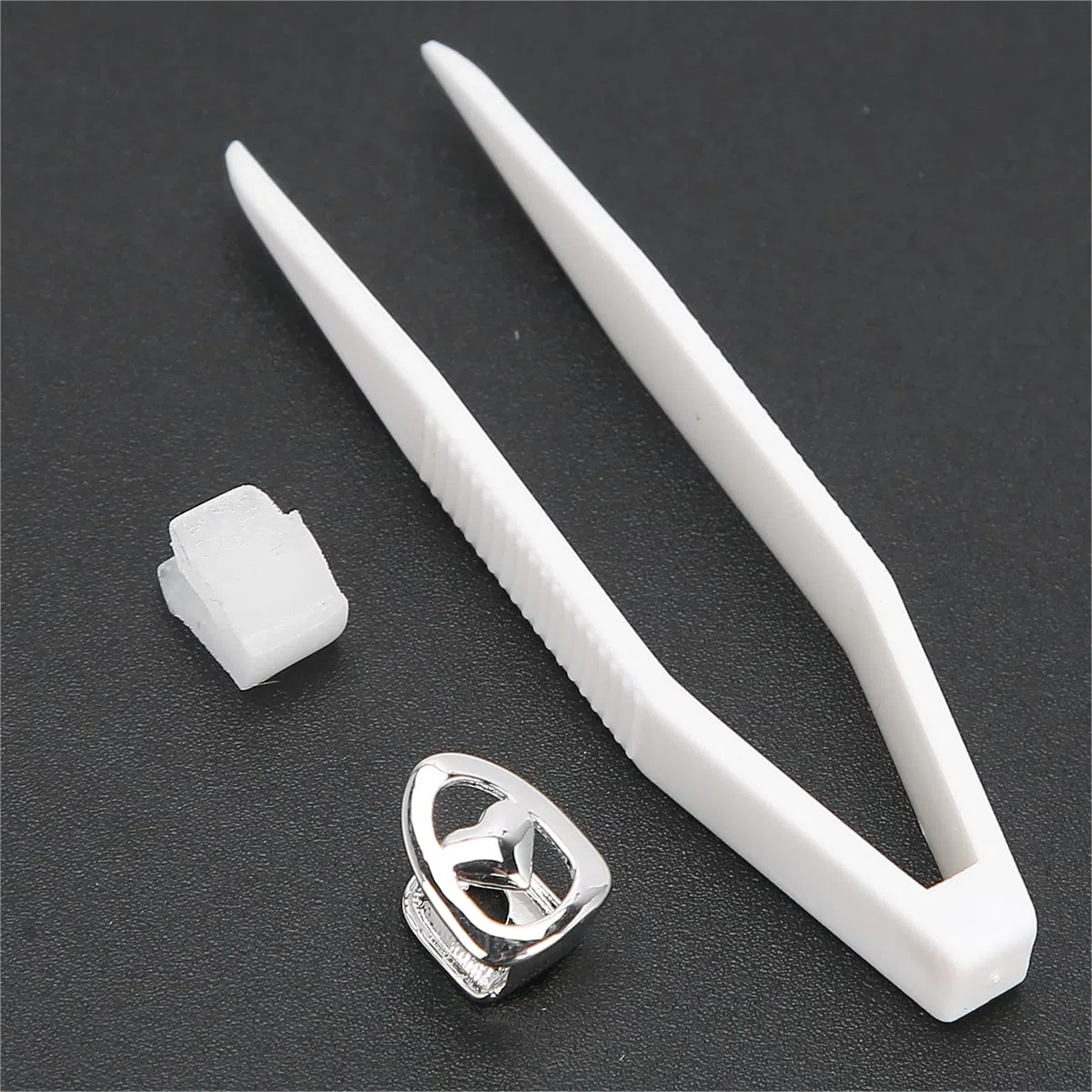 Hip Hop Halloween Falschzahn Dekoration Modischer Kupfer Zahn Silber Glossy Teeth für Festival Party Kostüm Accessoire